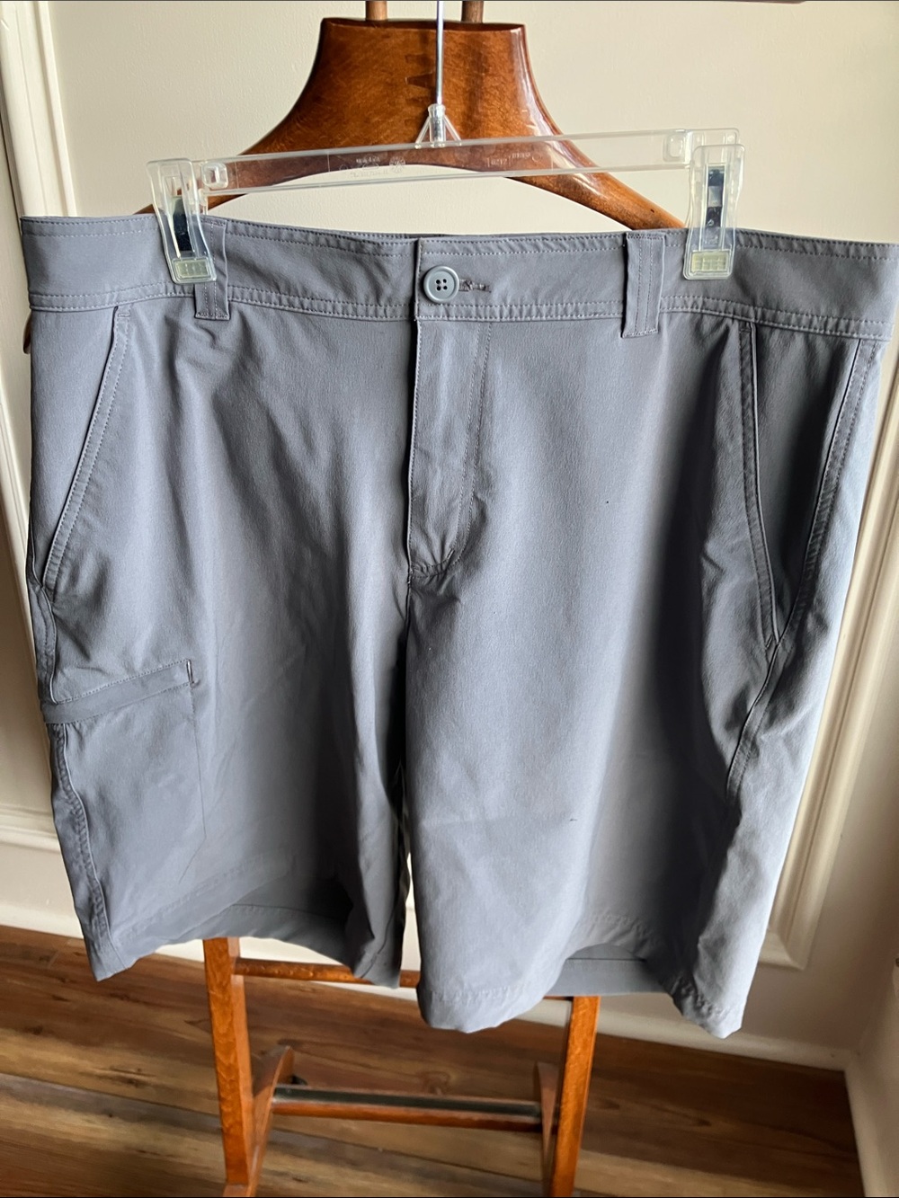 Columbia Men's Slate Gray Flat Front Shorts